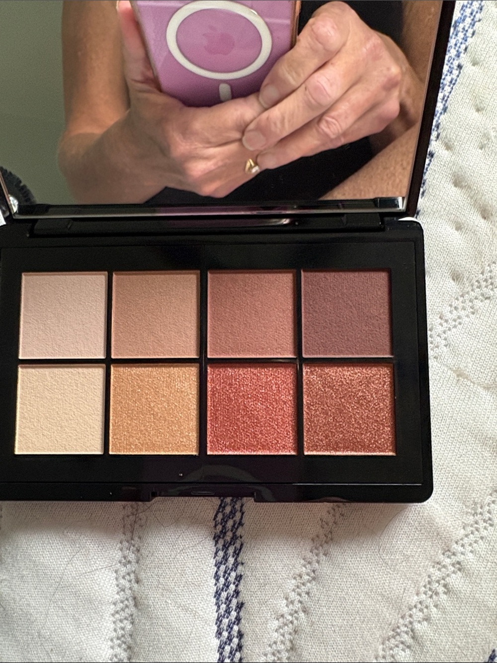 Elizabeth Arden Black Compact 8-Color Eyeshadow Palette